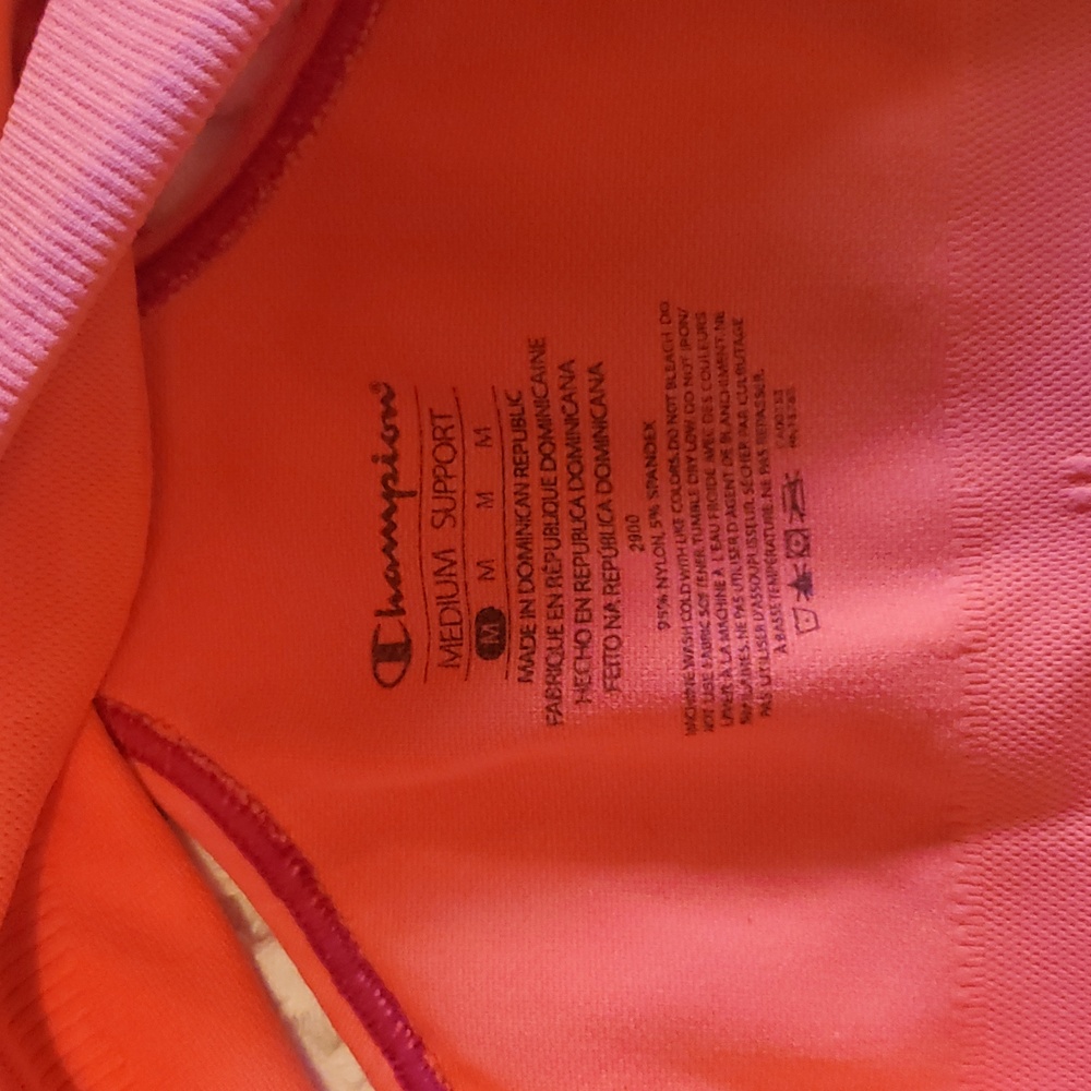 6 Sports Bras - Picture 5 of 8